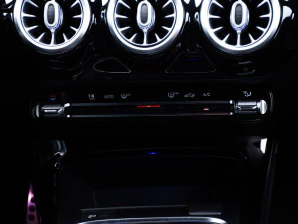 Mercedes-Benz A-Класс IV (W177) с пробегом 2018 года, цена 2 349 000 рублей, 83975 км, хэтчбек, Автокод Объявления