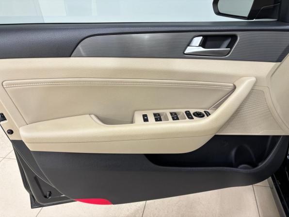 Hyundai Sonata VII (LF) Рестайлинг с пробегом 2018 года, цена 2 200 000 рублей, 69123 км, седан, Автокод Объявления