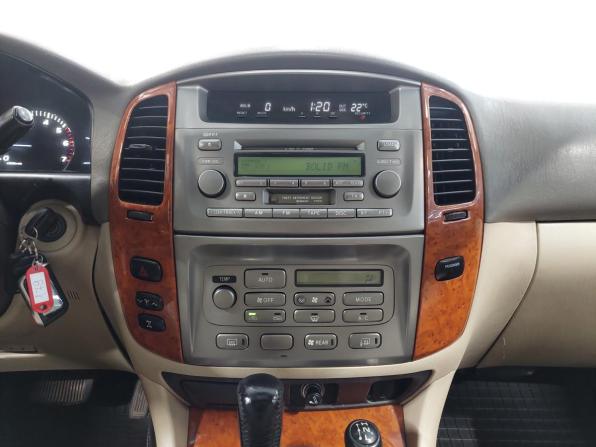 Toyota Land Cruiser 100 Series Рестайлинг 1 с пробегом 2004 года, цена 1 750 000 рублей, 278564 км, внедорожник, Автокод Объявления
