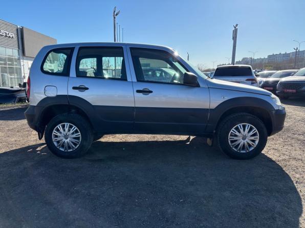 Chevrolet Niva I Рестайлинг с пробегом 2019 года, цена 665 000 рублей, 76168 км, внедорожник, Автокод Объявления