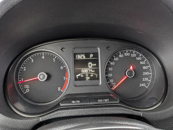 Volkswagen Polo V Рестайлинг с пробегом 2017 года, цена 1 300 000 рублей, 68163 км, седан, Автокод Объявления
