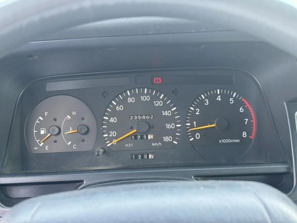 Toyota HiAce H100 с пробегом 2003 года, цена 1 250 000 рублей, 235445 км, минивэн, Автокод Объявления