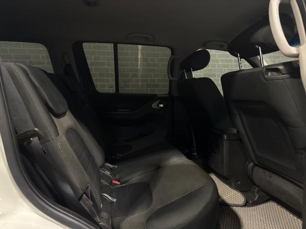 Nissan Pathfinder III Рестайлинг с пробегом 2012 года, цена 1 800 000 рублей, 170705 км, внедорожник, Автокод Объявления