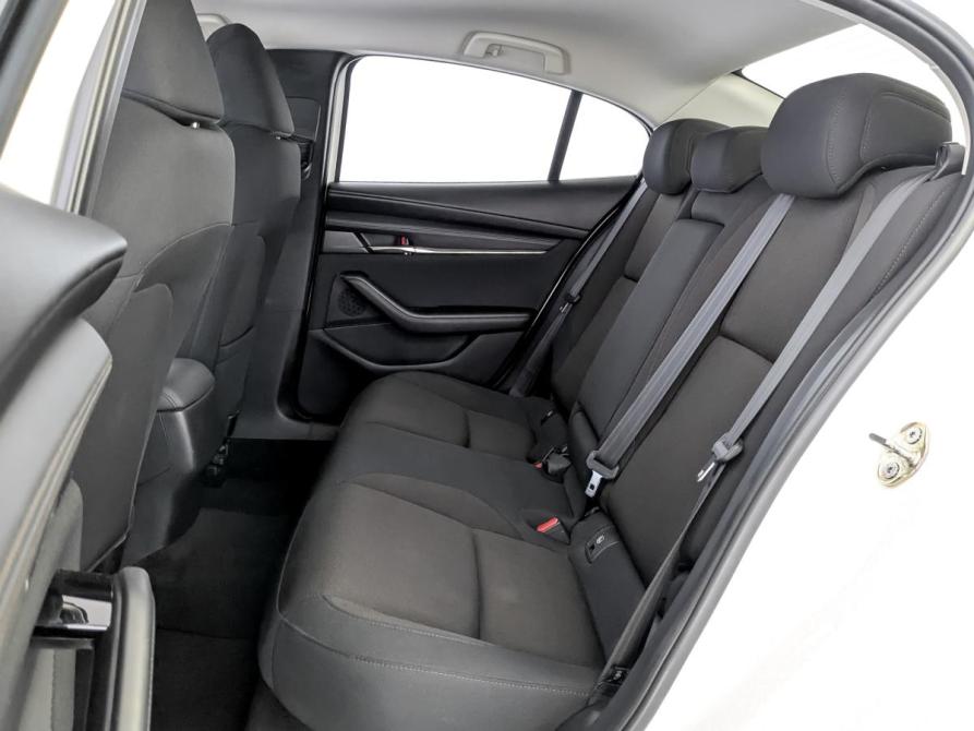 Mazda 3 IV (BP) Москва  - изображение 12