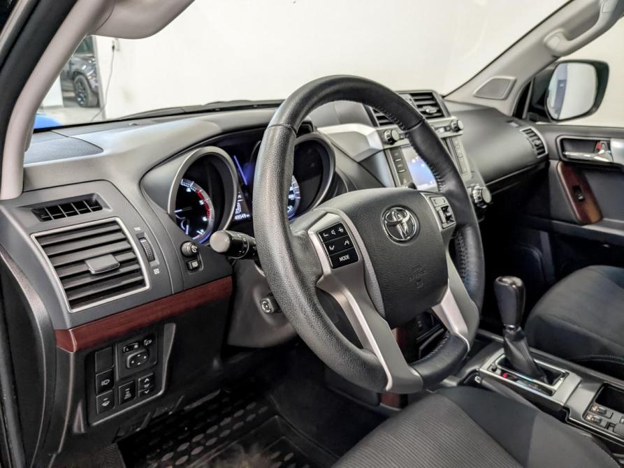 Toyota Land Cruiser Prado 150 Series Рестайлинг 1 Москва  - изображение 16