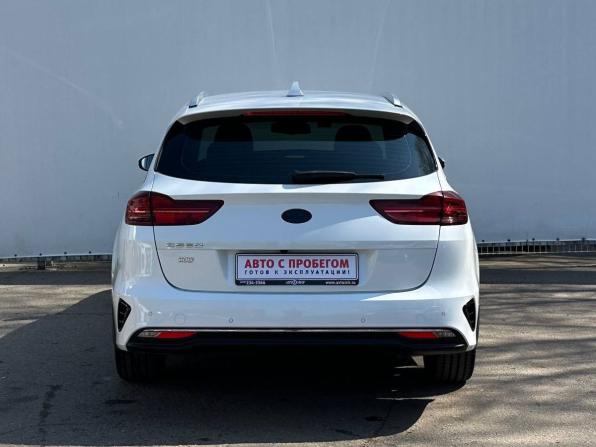 Kia Ceed III Рестайлинг с пробегом 2022 года, цена 2 600 000 рублей, 18788 км, универсал, Автокод Объявления