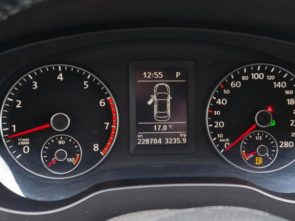 Volkswagen Jetta VI с пробегом 2013 года, цена 919 000 рублей, 228704 км, седан, Автокод Объявления