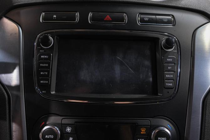 Ford Mondeo V с пробегом 2012 года, цена 849 000 рублей, 300000 км, седан, Автокод Объявления