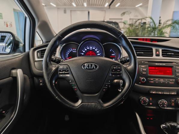 Kia Ceed II с пробегом 2014 года, цена 899 000 рублей, 257612 км, хэтчбек, Автокод Объявления