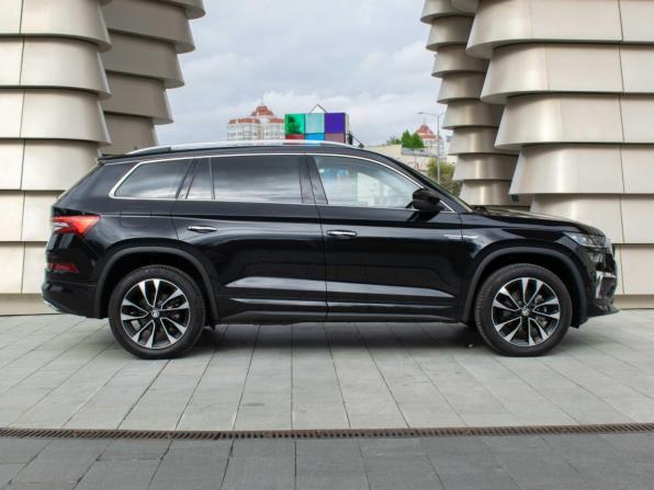 Skoda Kodiaq I Рестайлинг с пробегом 2023 года, цена 5 037 000 рублей, 22000 км, внедорожник, Автокод Объявления