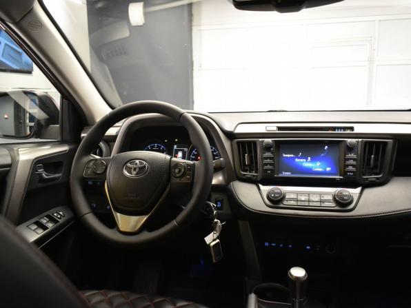 Toyota RAV4 IV (XA40) Рестайлинг с пробегом 2016 года, цена 2 150 000 рублей, 205127 км, внедорожник, Автокод Объявления