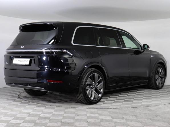 Li Auto (Lixiang) L9 I с пробегом 2023 года, цена 6 490 000 рублей, 55640 км, внедорожник, Автокод Объявления