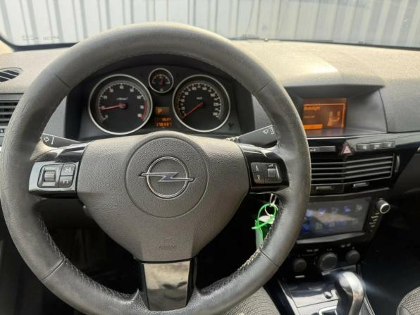 Opel Astra H Рестайлинг с пробегом 2007 года, цена 499 000 рублей, 178336 км, седан, Автокод Объявления