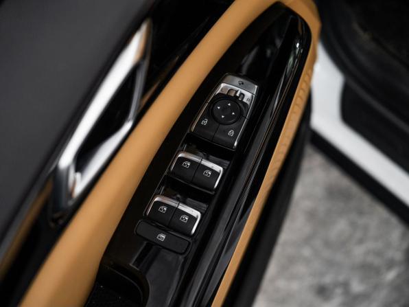 Kia Carnival IV с пробегом 2021 года, цена 3 999 000 рублей, 68572 км, минивэн, Автокод Объявления
