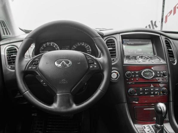 Infiniti QX50 I Рестайлинг с пробегом 2016 года, цена 1 930 000 рублей, 155327 км, внедорожник, Автокод Объявления