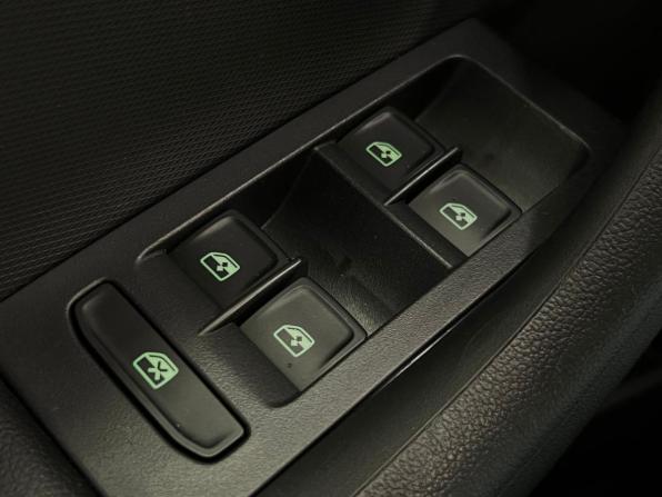 Skoda Rapid II с пробегом 2021 года, цена 1 996 000 рублей, 48743 км, лифтбек, Автокод Объявления