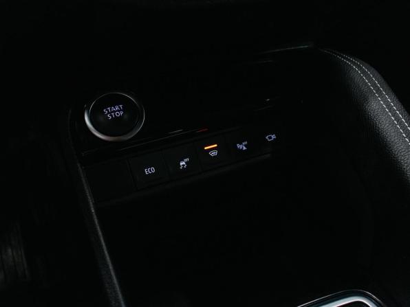 Renault Kaptur I Рестайлинг с пробегом 2022 года, цена 1 749 000 рублей, 42532 км, внедорожник, Автокод Объявления
