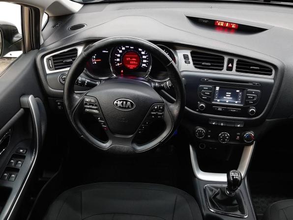 Kia Ceed II с пробегом 2014 года, цена 990 000 рублей, 151865 км, универсал, Автокод Объявления