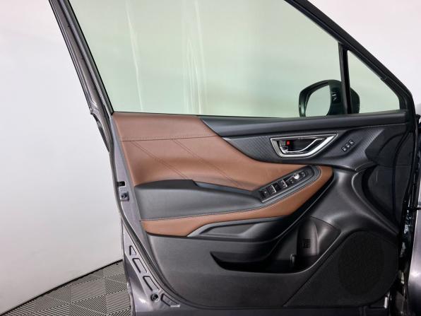 Subaru Forester V Рестайлинг с пробегом 2023 года, цена 4 949 000 рублей, 31500 км, внедорожник, Автокод Объявления