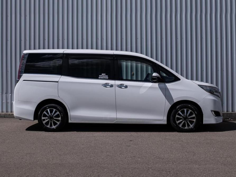 Toyota Esquire I Рестайлинг Сочи  - изображение 5
