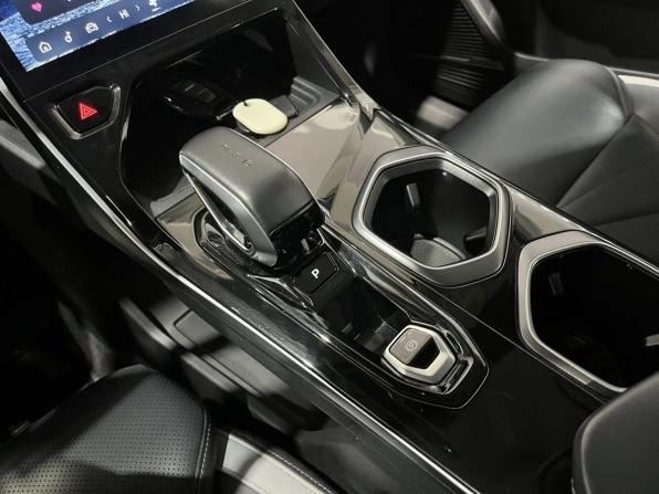 Geely Atlas II с пробегом 2023 года, цена 2 790 000 рублей, 58243 км, внедорожник, Автокод Объявления