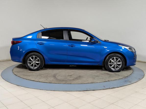 Kia Rio III Рестайлинг с пробегом 2017 года, цена 1 265 000 рублей, 62000 км, седан, Автокод Объявления