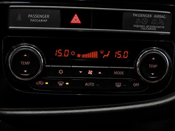 Mitsubishi Outlander III Рестайлинг 3 с пробегом 2020 года, цена 2 450 000 рублей, 113500 км, внедорожник, Автокод Объявления