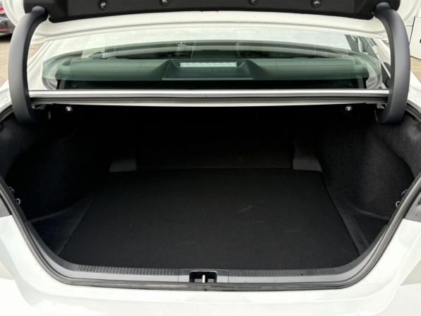 Toyota Camry IX (XV80) China Market с пробегом 2025 года, цена 4 499 000 рублей, 1240 км, седан, Автокод Объявления