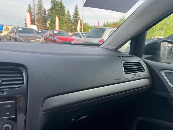 Volkswagen Golf VII с пробегом 2014 года, цена 1 180 000 рублей, 146133 км, хэтчбек, Автокод Объявления