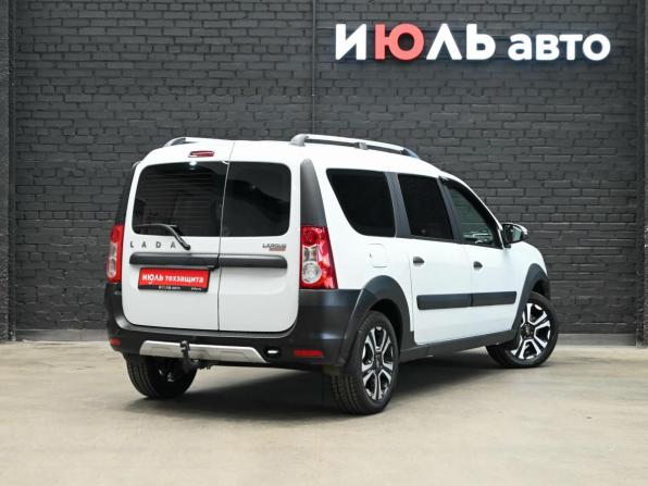 Lada (ВАЗ) Largus I Рестайлинг с пробегом 2024 года, цена 1 410 000 рублей, 15277 км, универсал, Автокод Объявления
