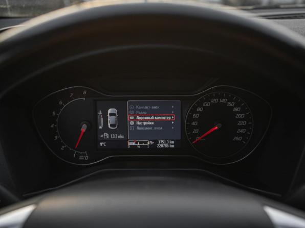 Ford Mondeo IV Рестайлинг с пробегом 2013 года, цена 549 000 рублей, 220632 км, седан, Автокод Объявления