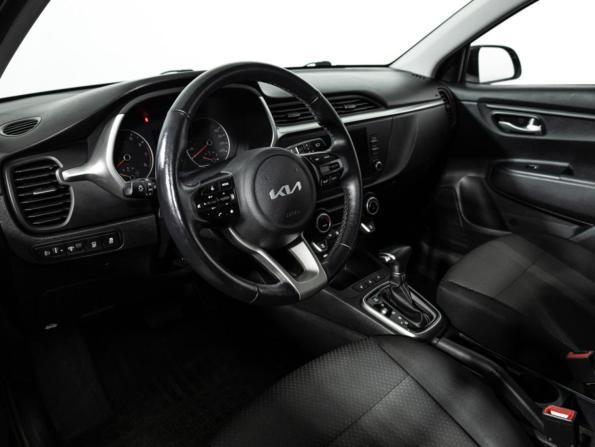 Kia Rio IV Рестайлинг с пробегом 2021 года, цена 1 799 777 рублей, 63374 км, хэтчбек, Автокод Объявления