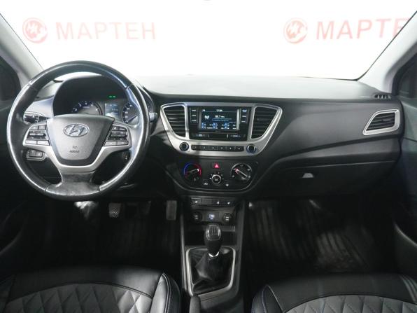 Hyundai Solaris II с пробегом 2019 года, цена 1 350 000 рублей, 122303 км, седан, Автокод Объявления