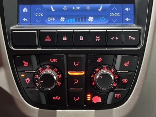 Opel Astra J с пробегом 2010 года, цена 609 000 рублей, 179139 км, хэтчбек, Автокод Объявления