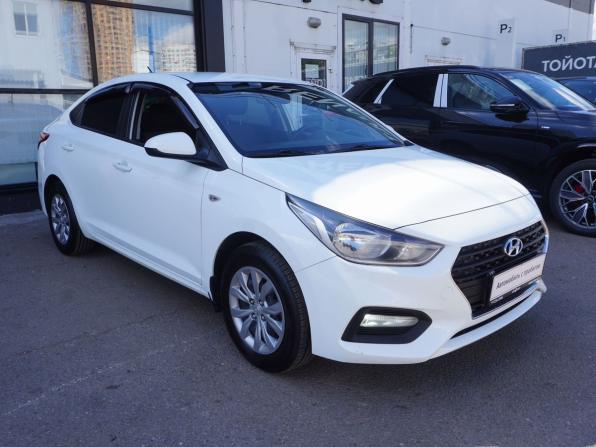 Hyundai Solaris II с пробегом 2019 года, цена 1 170 000 рублей, 219354 км, седан, Автокод Объявления