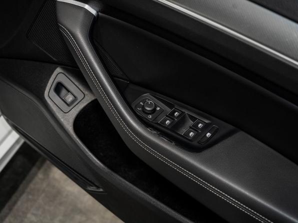 Volkswagen Passat B8 с пробегом 2015 года, цена 1 670 000 рублей, 114924 км, универсал, Автокод Объявления