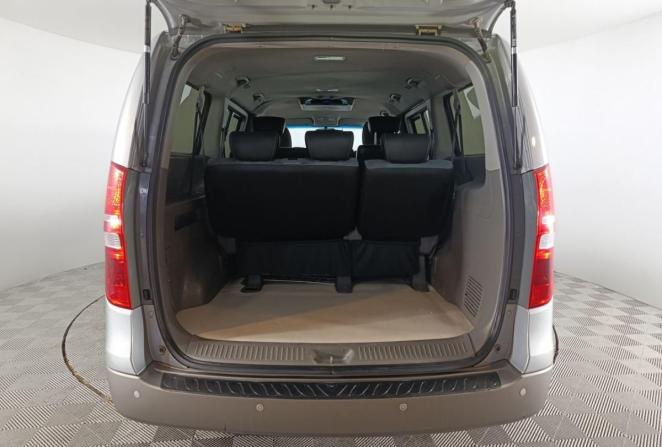 Hyundai H-1 II с пробегом 2014 года, цена 1 730 000 рублей, 217252 км, минивэн, Автокод Объявления