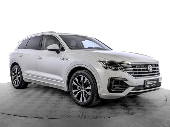 Volkswagen Touareg III с пробегом 2018 года, цена 4 060 000 рублей, 156408 км, внедорожник, Автокод Объявления