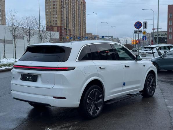 Новый Li Auto (Lixiang) L7 I Рестайлинг 2025 года, цена 8 400 000 рублей, внедорожник, Автокод Объявления