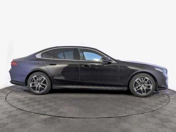 BMW 5 серии VIII (G60/G61/G68) с пробегом 2023 года, цена 7 150 000 рублей, 42353 км, седан, Автокод Объявления