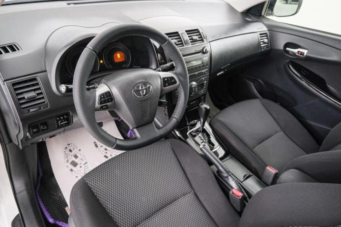 Toyota Corolla X (E140 E150) Рестайлинг с пробегом 2012 года, цена 1 159 000 рублей, 175000 км, седан, Автокод Объявления