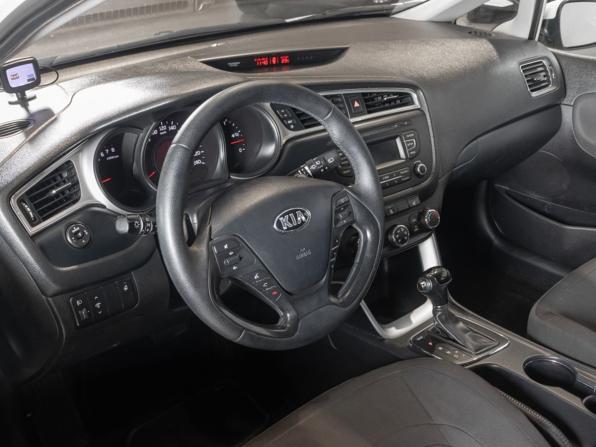 Kia Ceed II Рестайлинг с пробегом 2018 года, цена 1 540 000 рублей, 189155 км, хэтчбек, Автокод Объявления