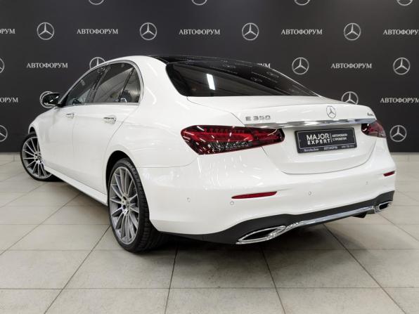 Mercedes-Benz E-Класс V (W213 S213 C238) Рестайлинг с пробегом 2022 года, цена 5 990 000 рублей, 51499 км, седан, Автокод Объявления
