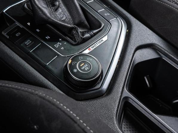 Volkswagen Tiguan II с пробегом 2019 года, цена 2 349 000 рублей, 152412 км, внедорожник, Автокод Объявления