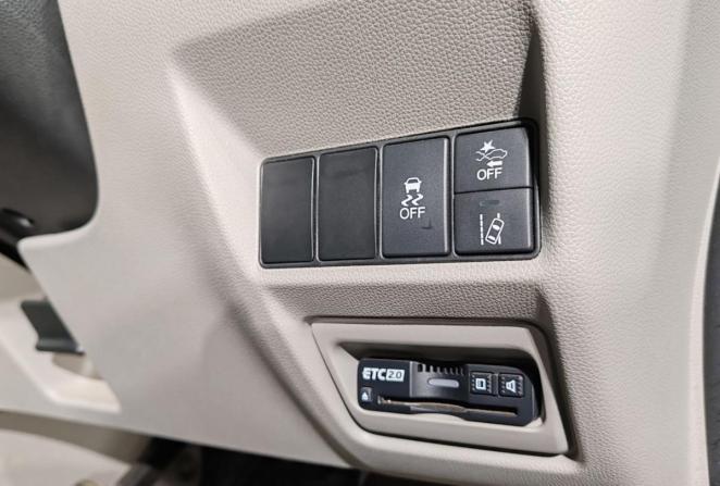 Honda Stepwgn V Рестайлинг с пробегом 2020 года, цена 2 450 000 рублей, 89279 км, минивэн, Автокод Объявления