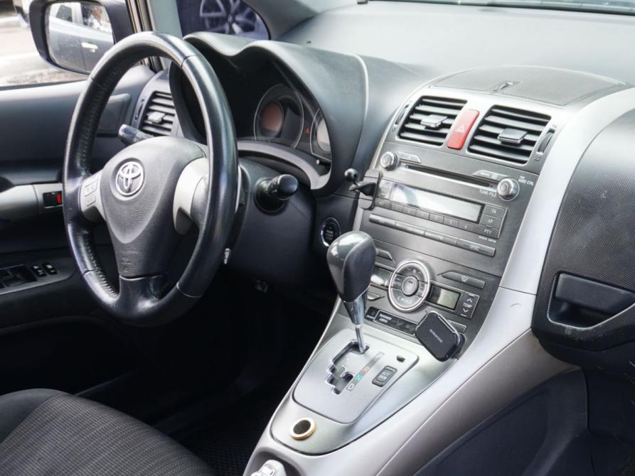 Toyota Auris I Москва  - изображение 9