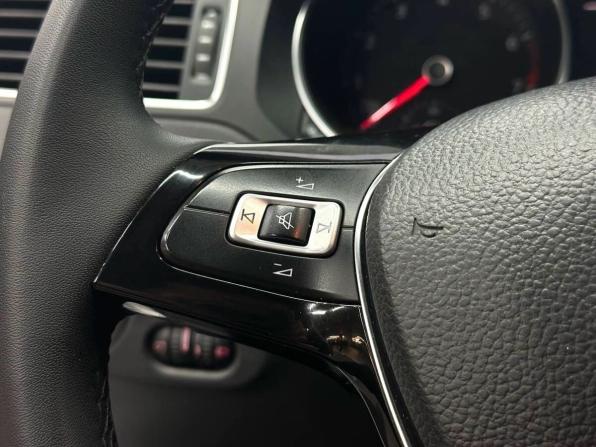 Volkswagen Jetta VI Рестайлинг с пробегом 2018 года, цена 1 499 900 рублей, 126000 км, седан, Автокод Объявления