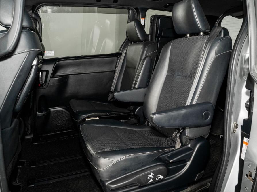 Toyota Esquire I Рестайлинг Иркутск  - изображение 7