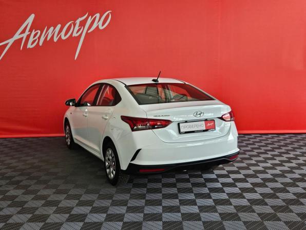 Hyundai Solaris II Рестайлинг с пробегом 2021 года, цена 1 399 000 рублей, 129703 км, седан, Автокод Объявления