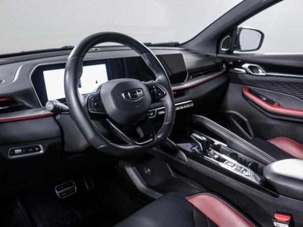 Geely Coolray I Рестайлинг с пробегом 2023 года, цена 2 050 000 рублей, 30987 км, внедорожник, Автокод Объявления